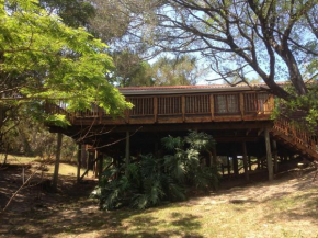 Uvongo Log Home, Margate